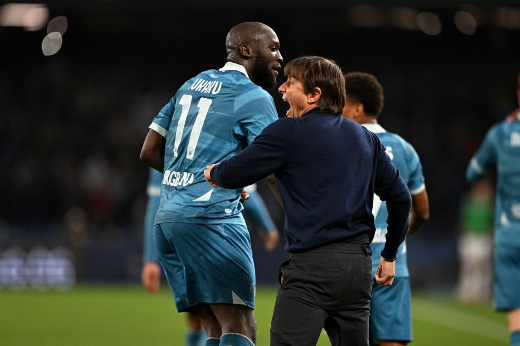 Conte: Giới truyền thông nên cảm ơn Napoli vì đã giữ cho cuộc đua vô địch luôn hồi hộp, chúng tôi sẽ tiếp tục đuổi kịp Inter Milan