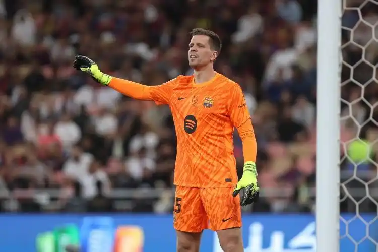 Szczesny: Sau khi Ter Stegen trở lại, huấn luyện viên sẽ quyết định ai sẽ chơi, và sự hồi hộp của vòng loại Champions League vẫn chưa kết thúc
