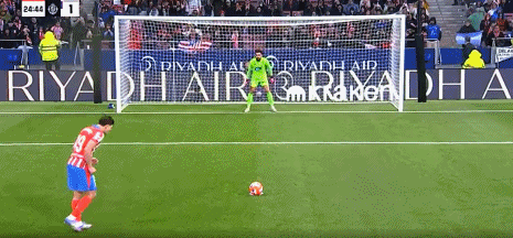 Simeone: Tôi dùng Lewandowski để thúc đẩy chú nhện nhỏ, Griezmann không có phong độ tốt nhất