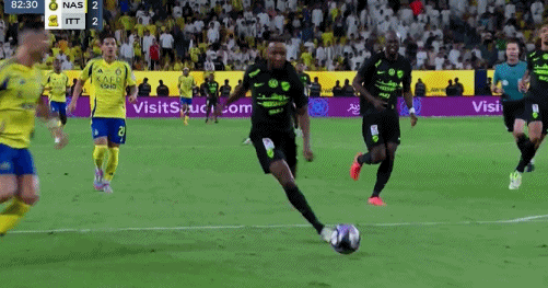 ⚽Báo cáo trận đấu Giải bóng đá Ả Rập Saudi: Mane ghi bàn, Benzema và Kante ghi bàn, Aouar ghi bàn thắng quyết định, Riyadh thắng Jeddah United 2-3
