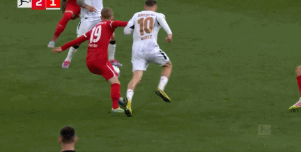 ⚽Báo cáo trận đấu Bundesliga: Wirtz ghi bàn nhưng không thể cứu đội, Leverkusen 2-2 Freiburg, giúp Bayern bảo vệ chức vô địch giải đấu trước 2 vòng đấu