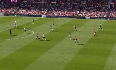⚽Báo cáo Ngoại hạng Anh: Hoylen bỏ lỡ một cơ hội tốt, Soucek ghi bàn, Manchester United 0-2 West Ham United, 7 trận đấu không thắng