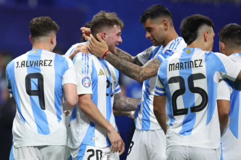 Bạn muốn thấy đồng đội nào của đội tuyển quốc gia đến Liverpool? McAllister: Romero, tôi rất thích anh ấy