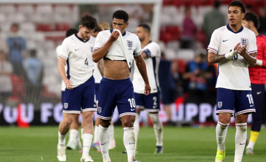 Kane: Three Lions đã không chơi đủ tốt nhưng không cần phải hoảng sợ. Chúng ta không nên bị phạt vì lỗi dùng tay chơi bóng trước khi Bellin ghi bàn.