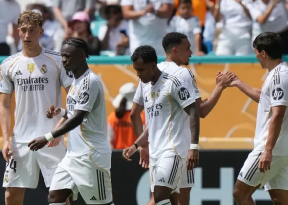 Truyền thông Tây Ban Nha: Nếu thời tiết xấu, trận đấu giữa Real Madrid và Red Bull Salzburg có thể bị hoãn