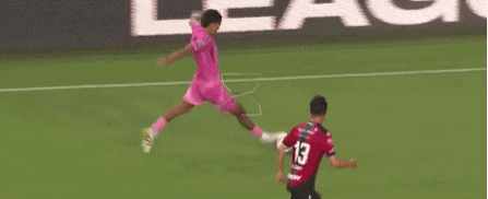 Hiệp 1 UEFA Cup: Suarez và Allende tạo cơ hội, Miami Inter 0-0 Atlas