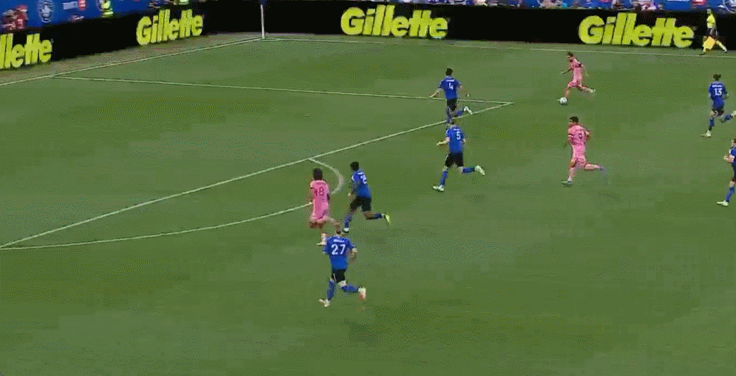 Hiệp 1 của MLS: Messi chuyền bóng, sút bóng, mất bóng, Prince tấn công, Miami 2-1 Montreal