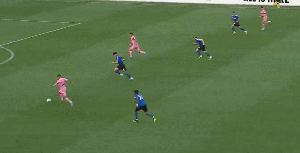 Hiệp 1 của MLS: Messi chuyền bóng, sút bóng, mất bóng, Prince tấn công, Miami 2-1 Montreal