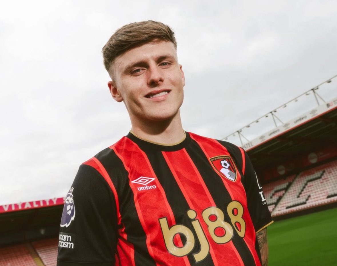 Chính thức: Bournemouth ký hợp đồng với cầu thủ trẻ Ben Doak của Liverpool với mức giá được cho là 25 triệu bảng Anh