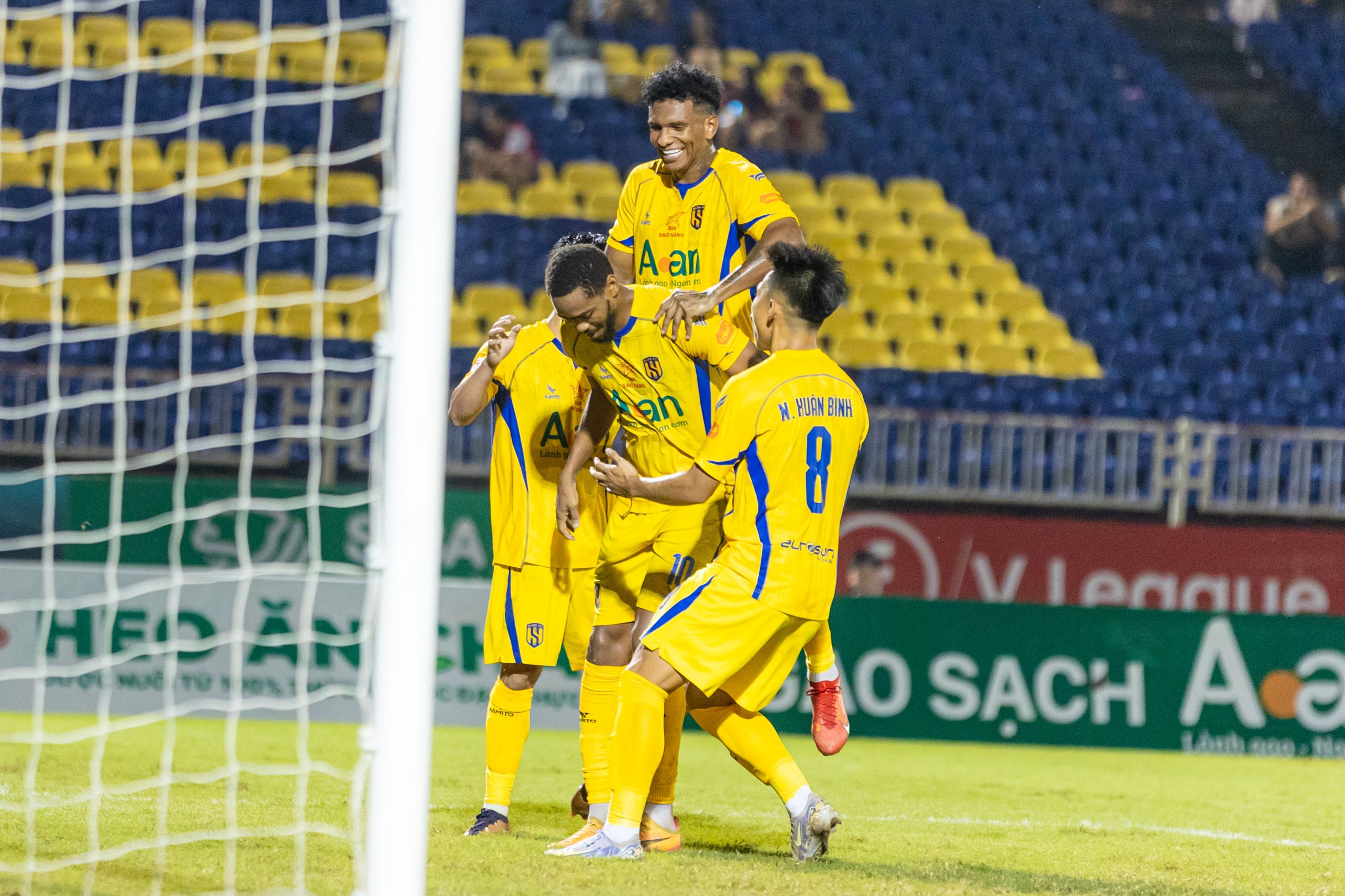 "SLNA không thể thua về tinh thần trên sân nhà"